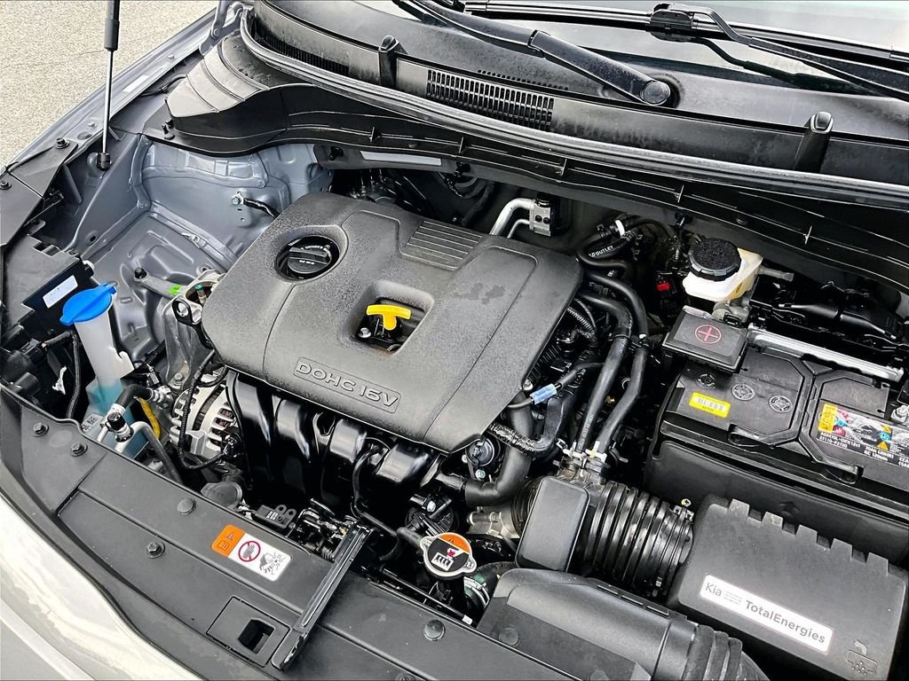 Used 2025 Kia Soul LX w/ LX Technology Package FWD image 33