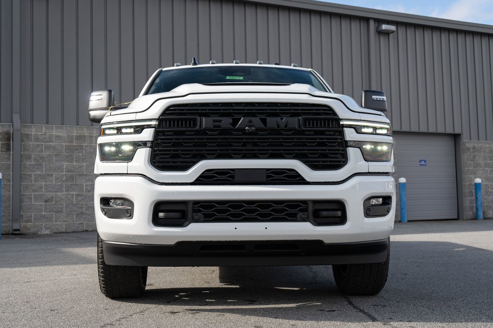 New 2026 RAM 2500 Limited AWD/4WD image 8