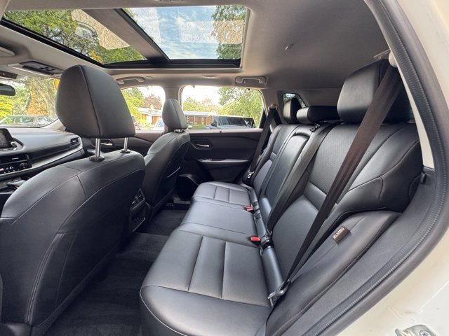 Used 2023 Nissan Rogue SV w/ SV Premium Package AWD/4WD image 26