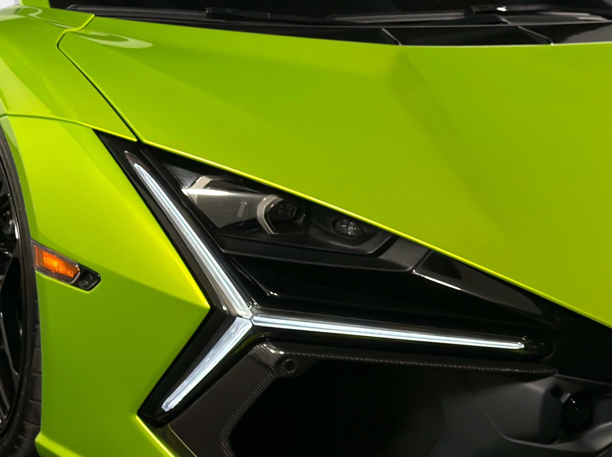 Used 2026 Lamborghini Revuelto AWD/4WD image 21