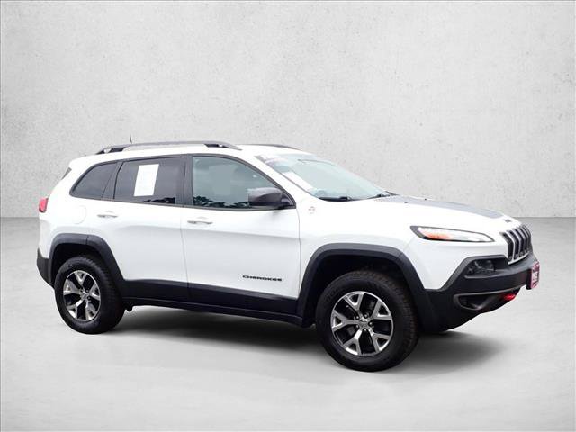 Used 2016 Jeep Cherokee Trailhawk AWD/4WD image 6