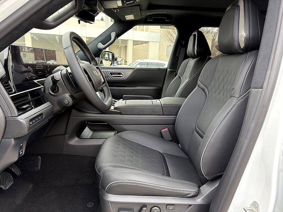 New 2026 INFINITI QX80 Autograph image 11