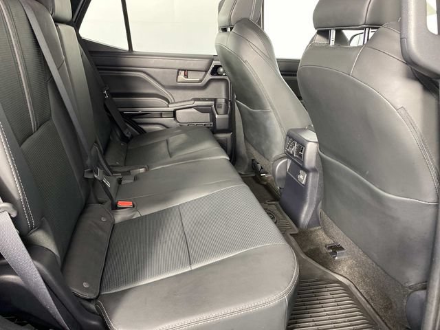 Used 2025 Toyota 4Runner Limited w/ Tow Technology Package AWD/4WD image 11