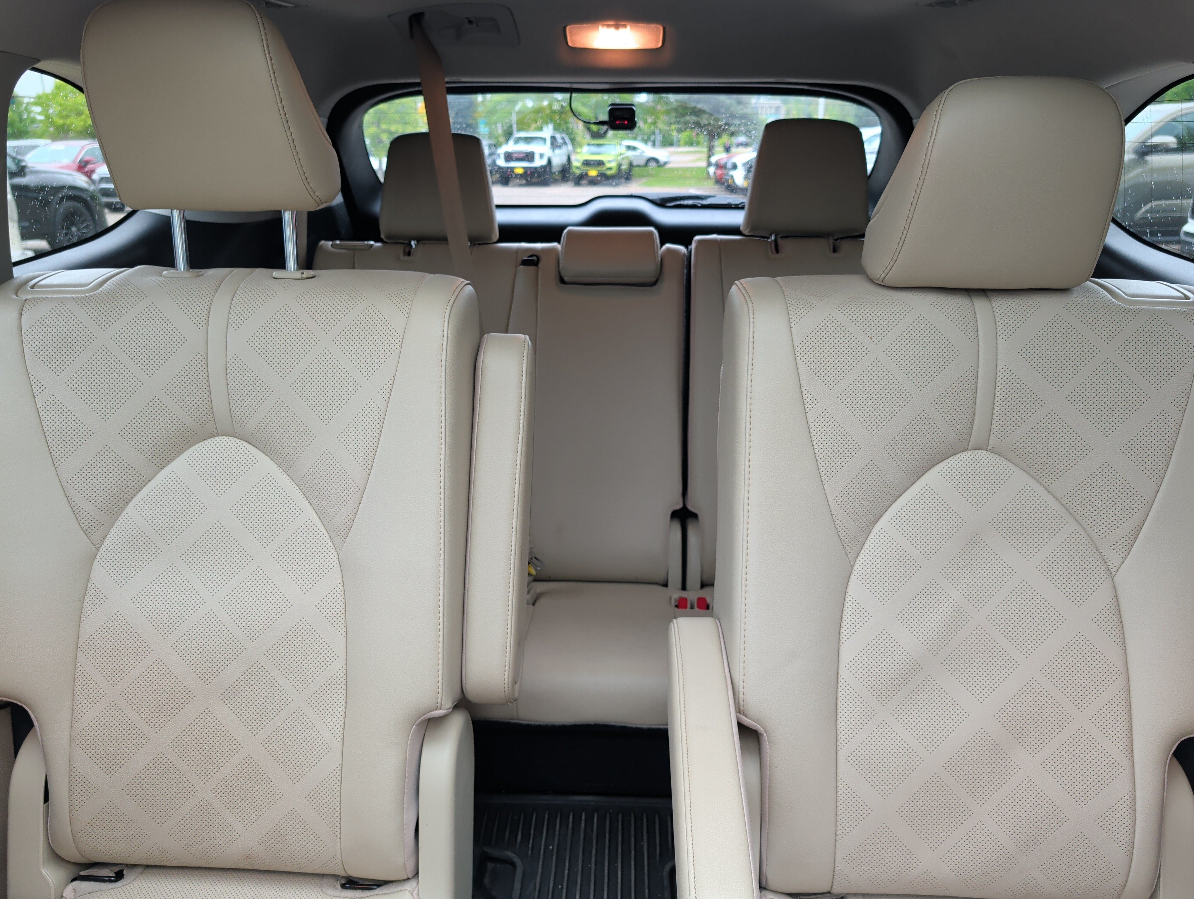 Used 2022 Toyota Highlander Platinum AWD/4WD image 13