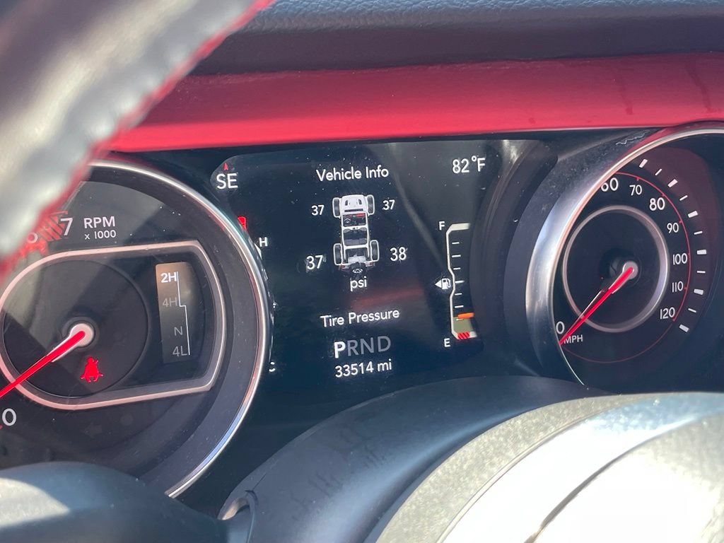 Used 2021 Jeep Wrangler Unlimited Rubicon w/ LED Lighting Group AWD/4WD image 14