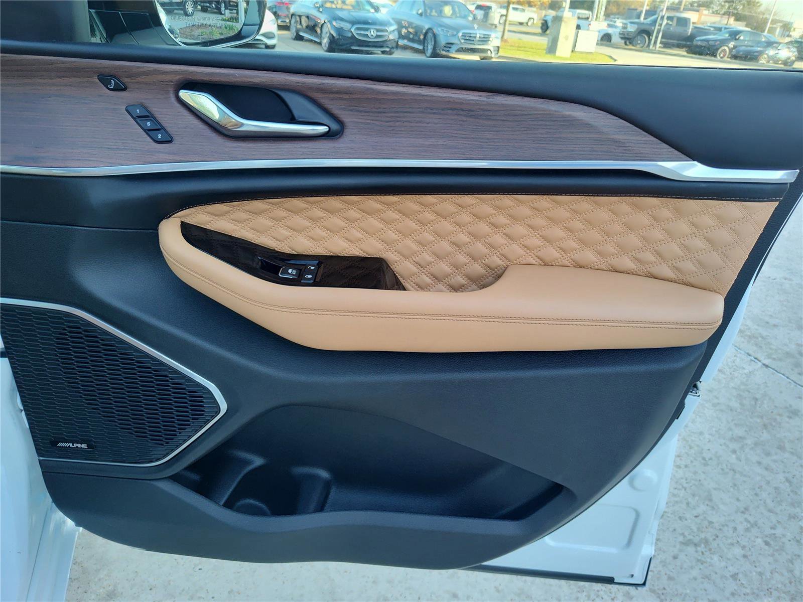 Used 2024 Jeep Grand Cherokee L Summit w/ High Altitude Package image 26