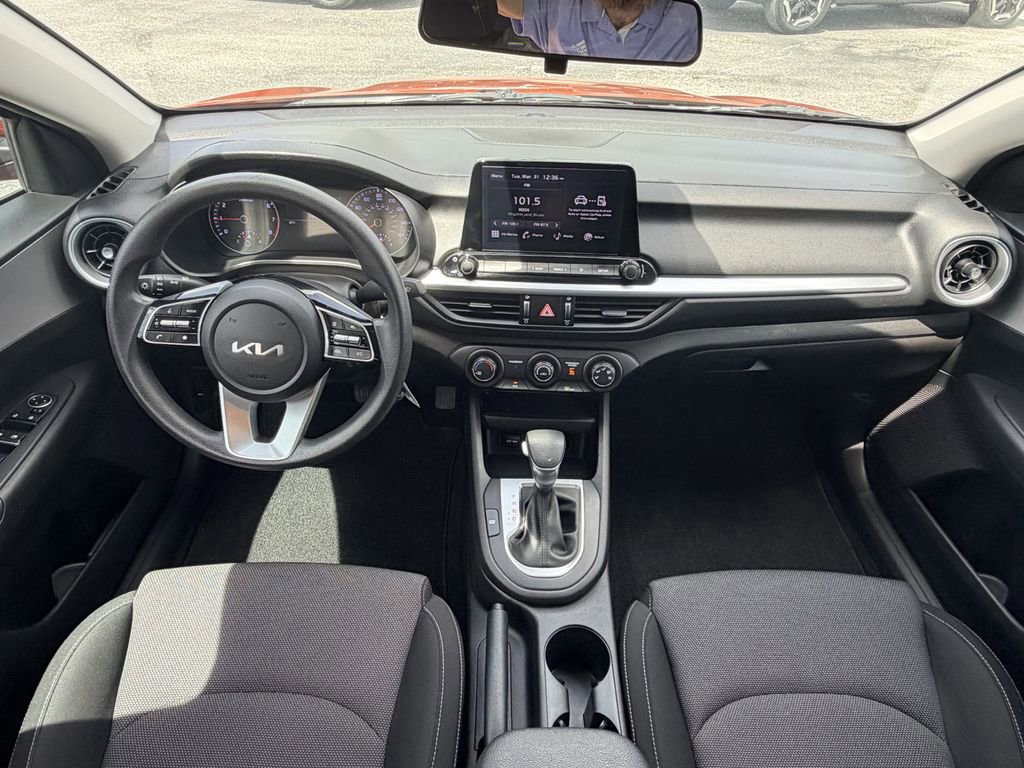 Certified 2023 Kia Forte LXS w/ LXS Technology Package image 13