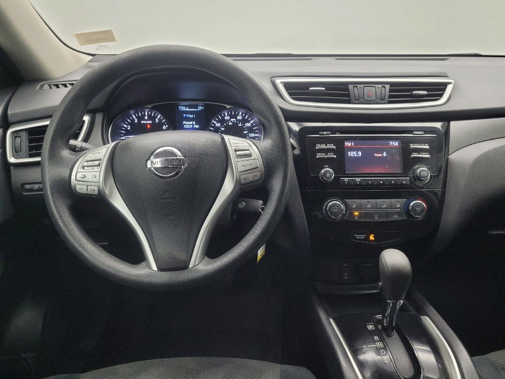 Used 2015 Nissan Rogue S w/ S Family Package image 22