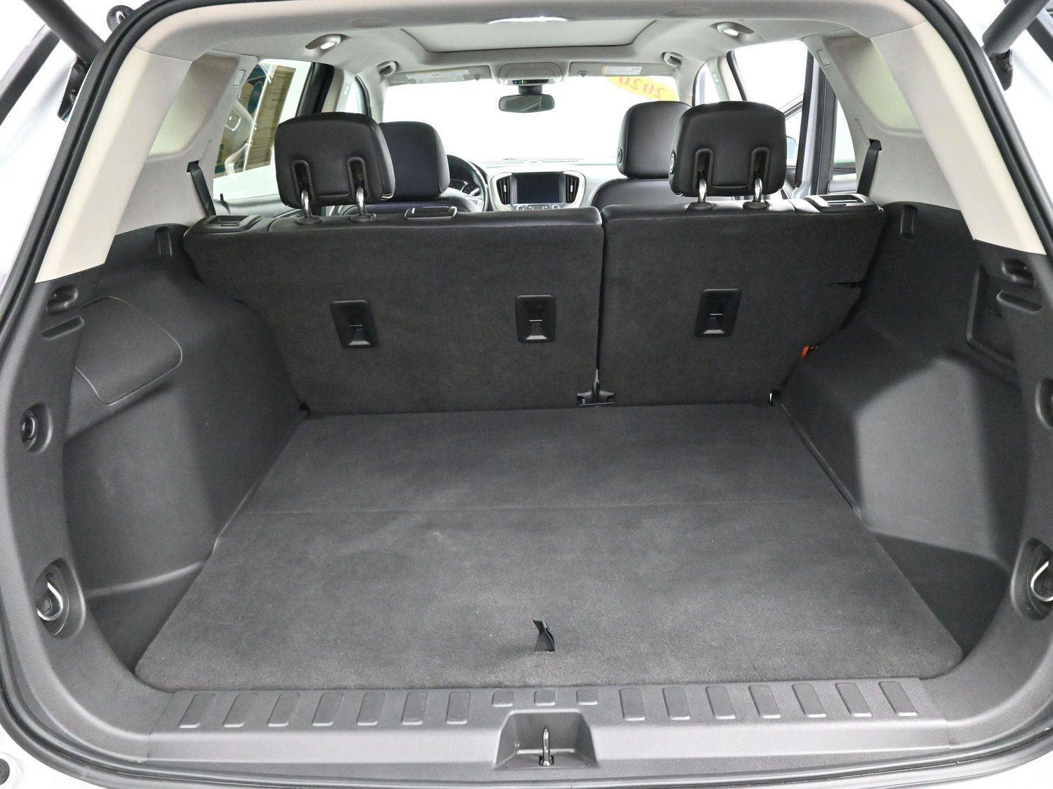 Used 2020 GMC Terrain Denali w/ Denali Premium Package image 9