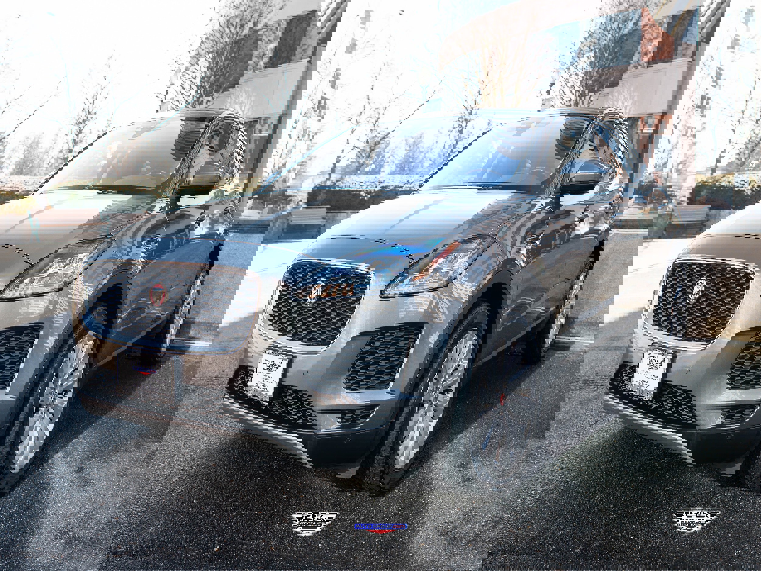 Used 2020 Jaguar E-PACE SE image 3