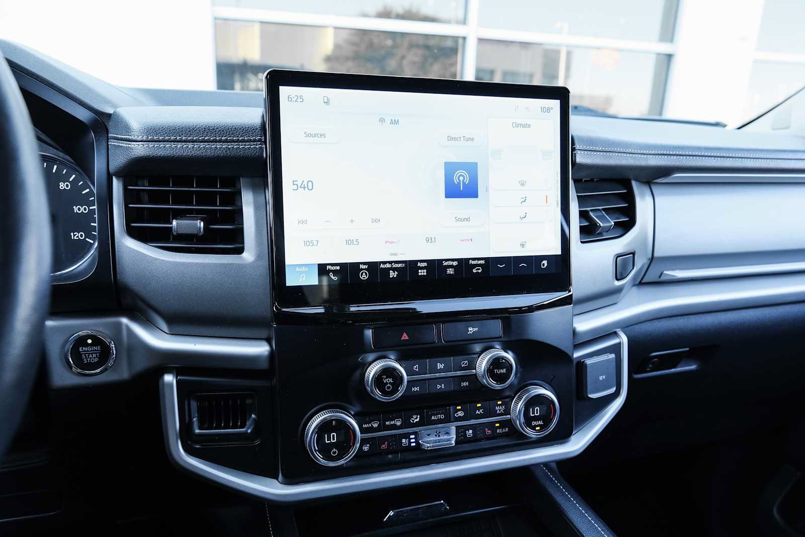 Used 2023 Ford Expedition XLT RWD image 42