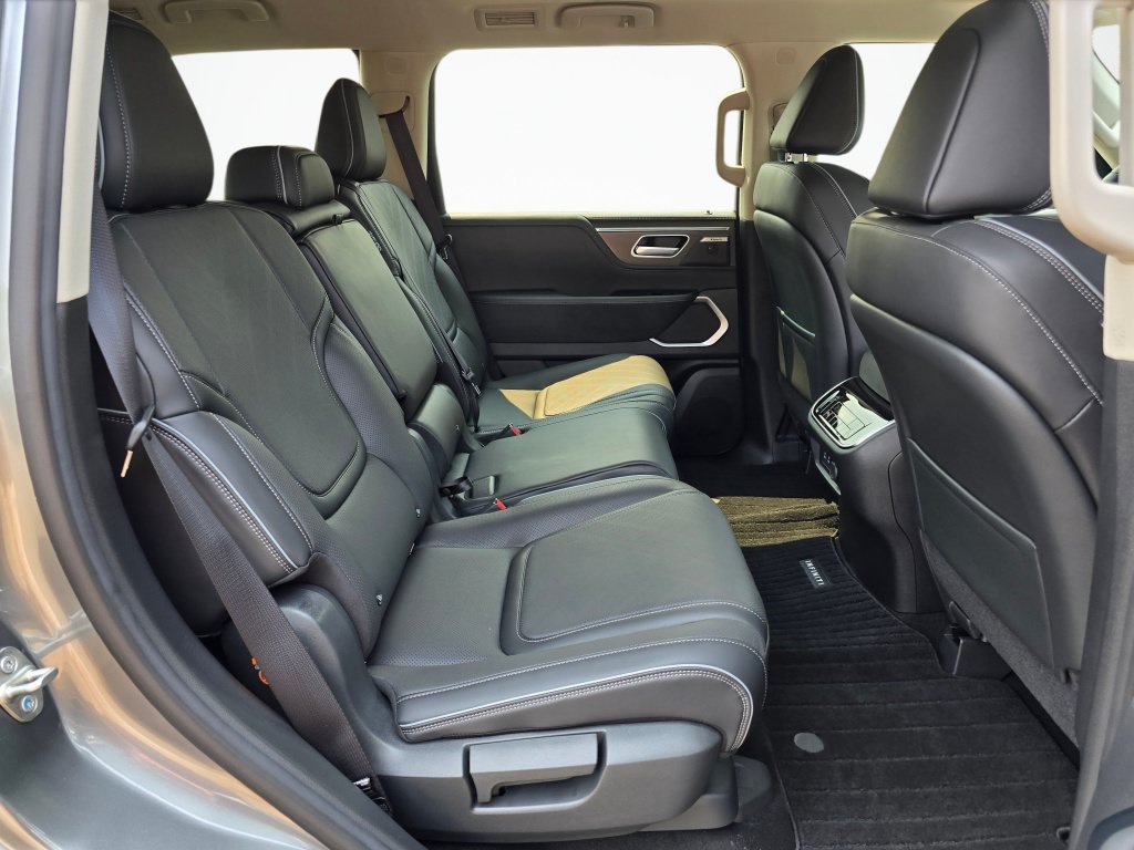New 2026 INFINITI QX80 Luxe w/ Cargo Package AWD/4WD image 24