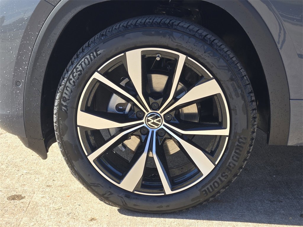 New 2026 Volkswagen Atlas SEL Premium R-Line image 10