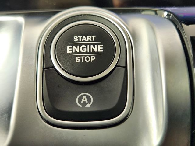 Used 2023 Mercedes-Benz GLB 250 4MATIC image 23