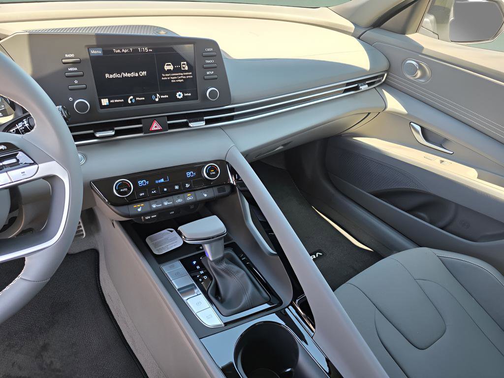 New 2026 Hyundai Elantra SEL Sport image 18