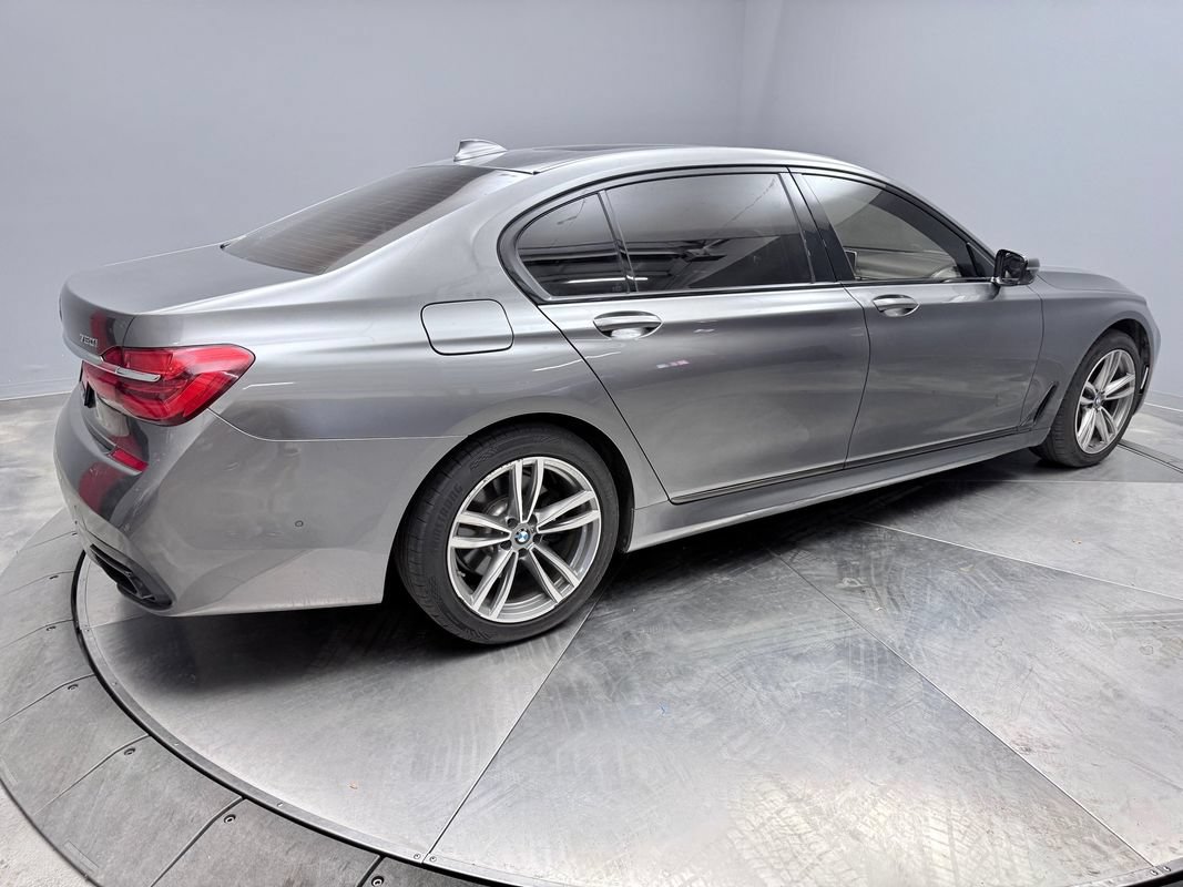 Used 2016 BMW 750i xDrive AWD/4WD image 5