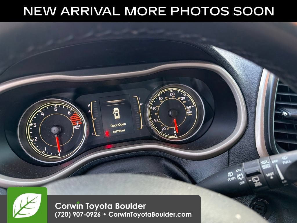 Used 2016 Jeep Cherokee Latitude w/ Safety/Convenience Group AWD/4WD image 10