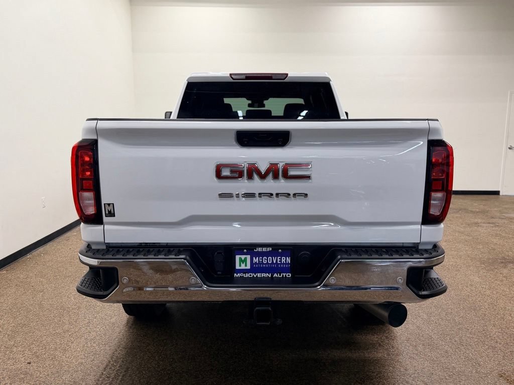 Used 2024 GMC Sierra 2500 Pro w/ 1SA Pro Safety Plus Package AWD/4WD image 4