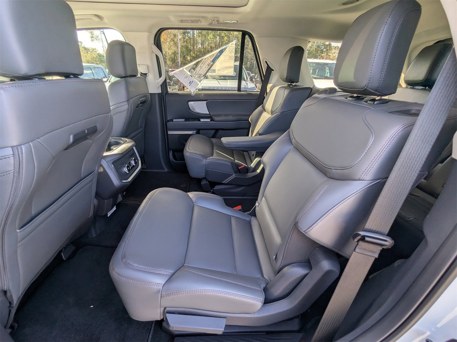 New 2025 Ford Expedition Active image 16