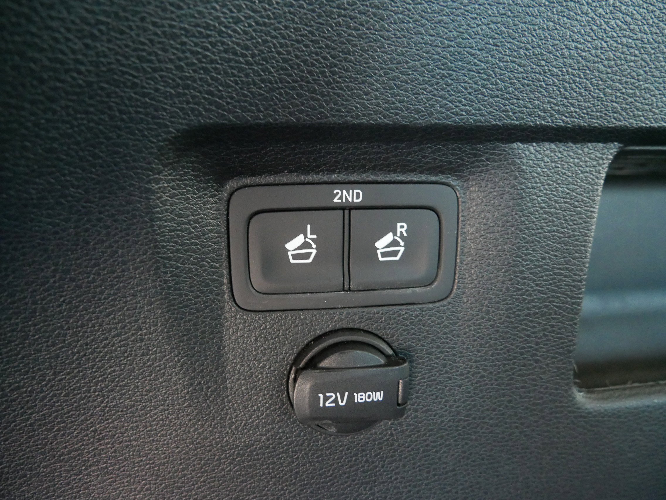 Used 2022 Kia Telluride SX w/ SX Prestige Package image 20