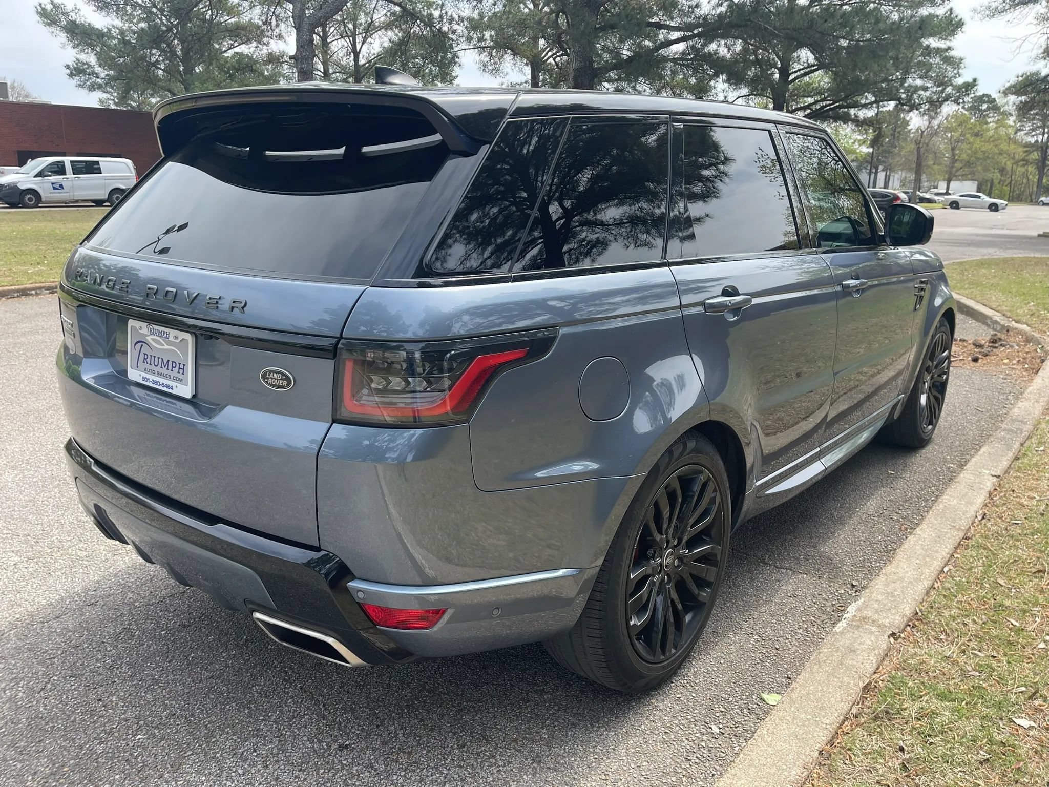 Used 2018 Land Rover Range Rover Sport Supercharged AWD/4WD image 5