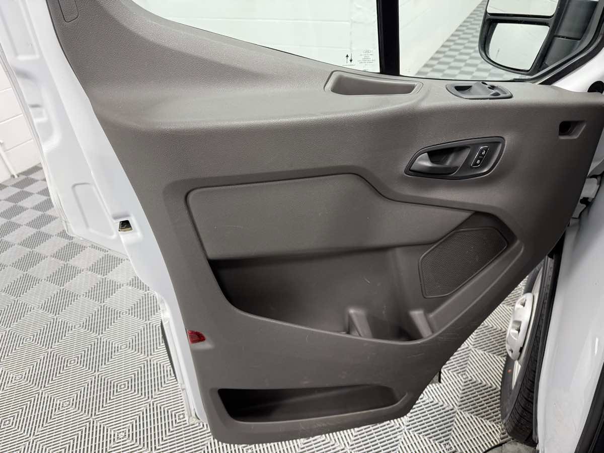 Used 2023 Ford Transit 250 w/ Exterior Upgrade Package image 9
