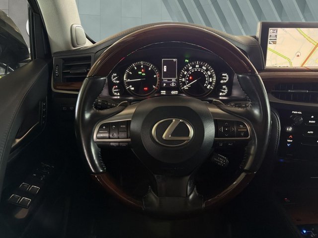 Used 2020 Lexus LX 570 4WD w/ Luxury Package image 14