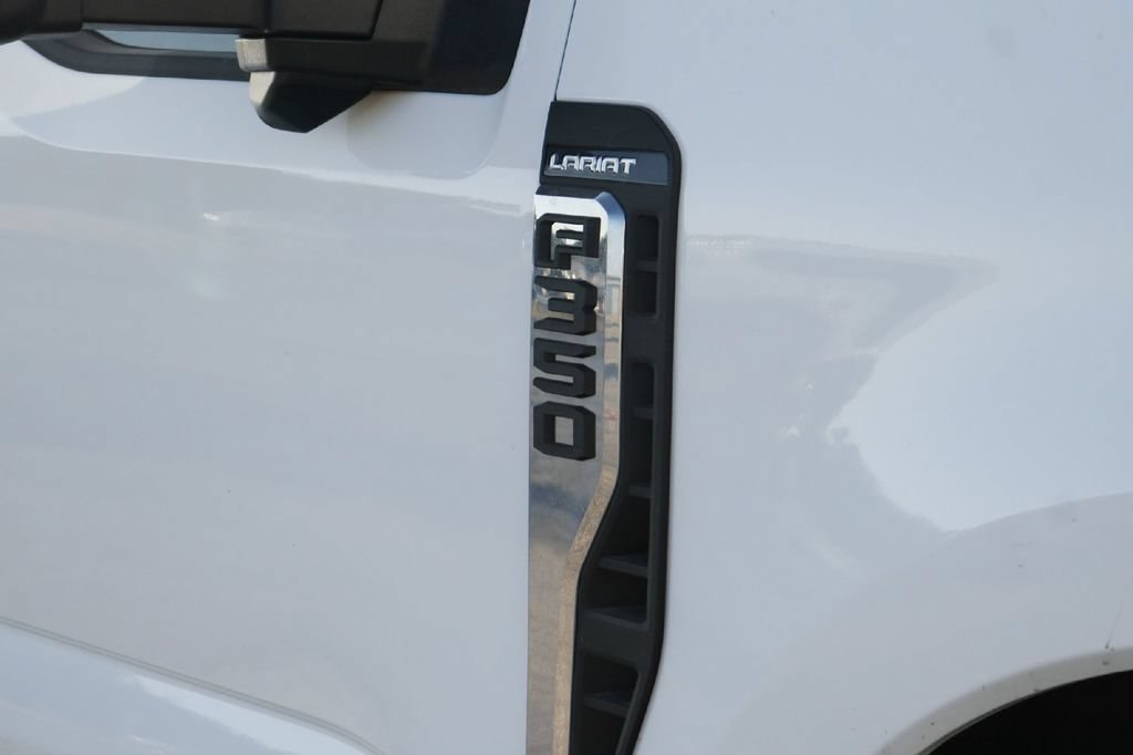 Used 2024 Ford F350 Lariat w/ Lariat Ultimate Package AWD/4WD image 6