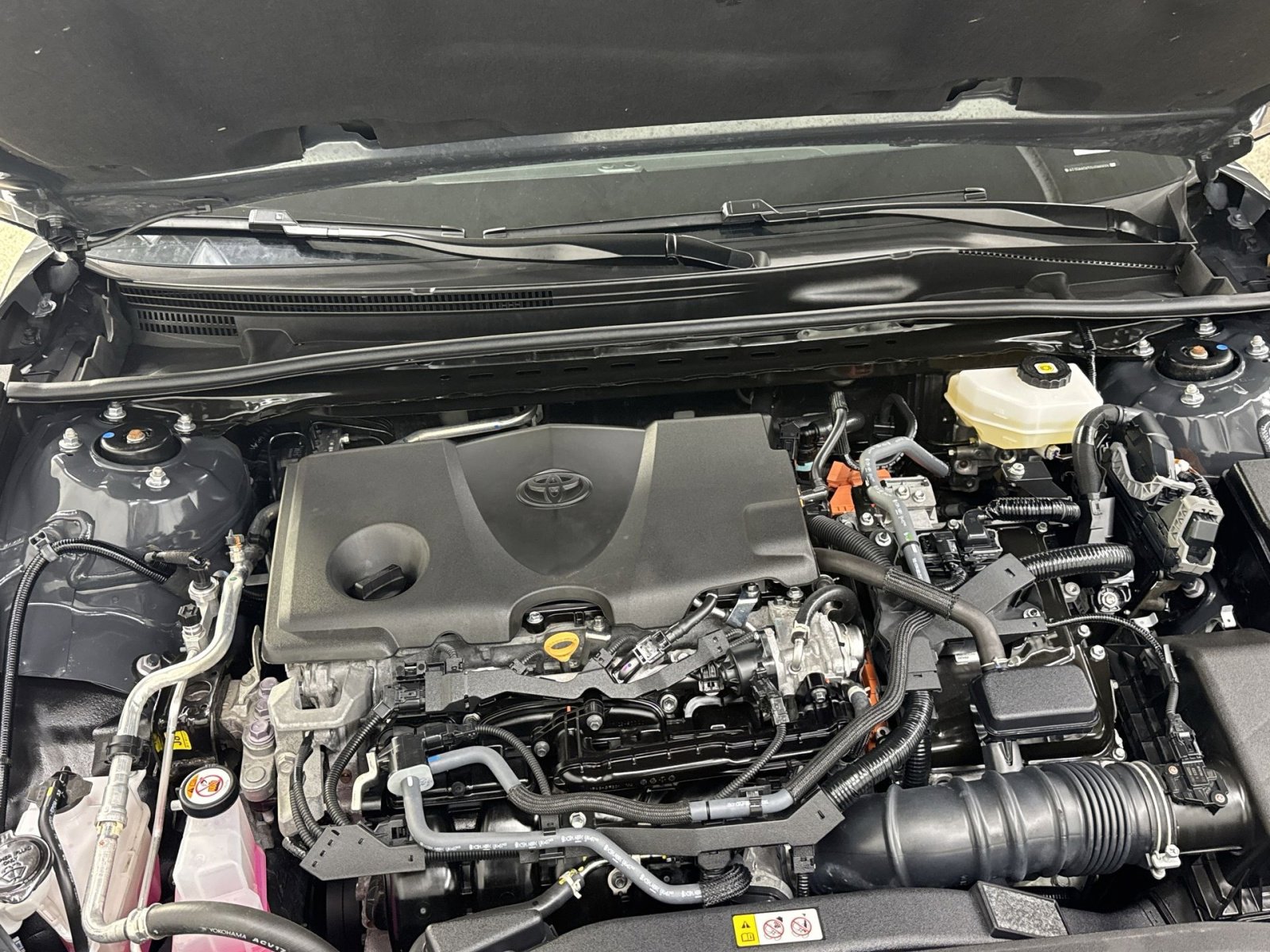 Used 2025 Toyota Camry SE w/ Convenience Package image 31