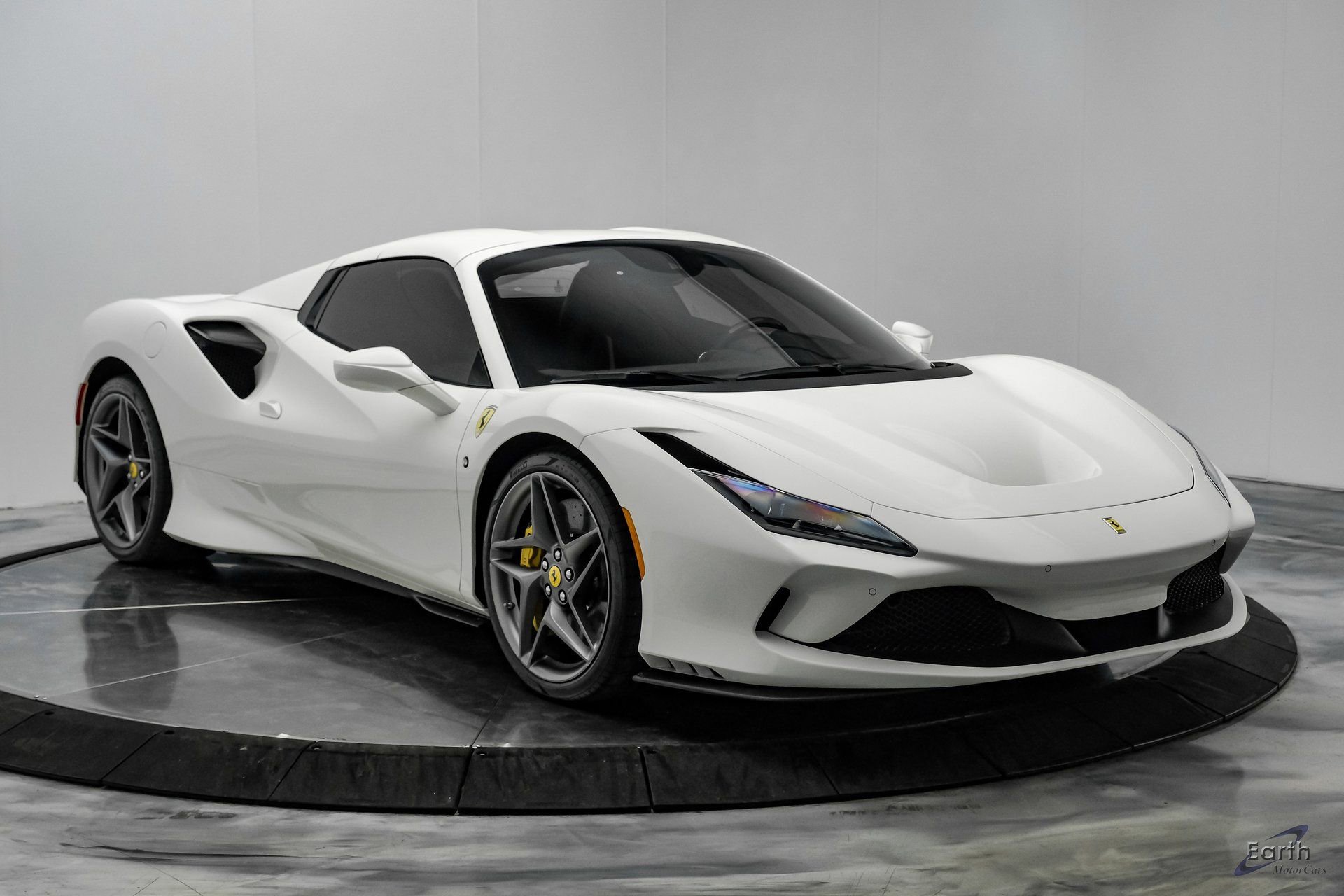 Used 2022 Ferrari F8 Tributo image 41