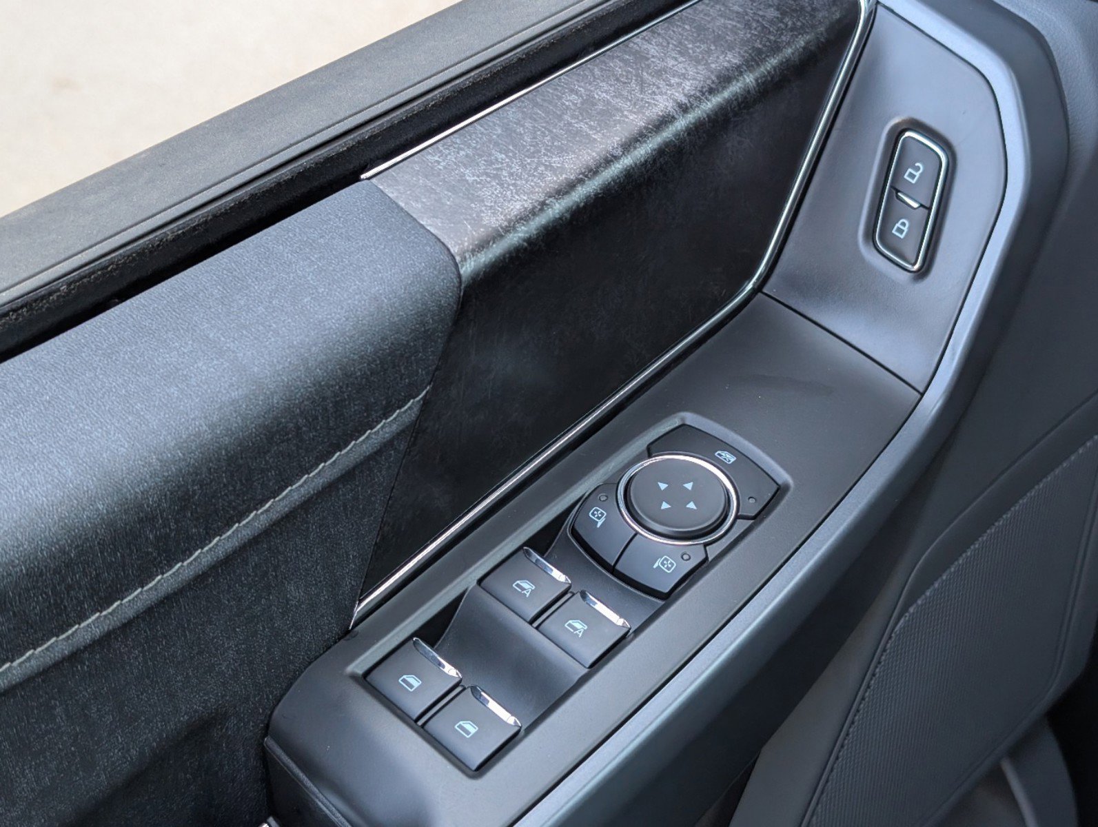 New 2024 Ford F150 Lightning XLT w/ Max Trailer Tow Package AWD/4WD image 22