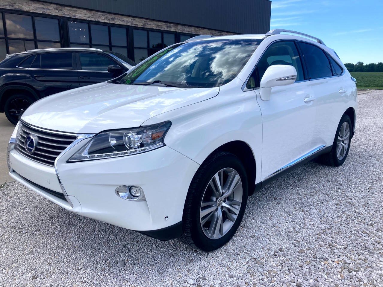 Used 2015 Lexus RX 450h AWD image 2