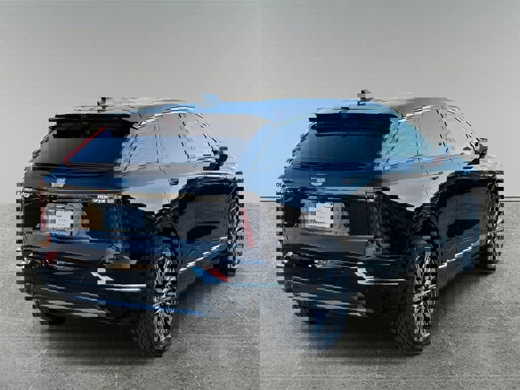 New 2026 Cadillac Optiq Luxury 2 image 9