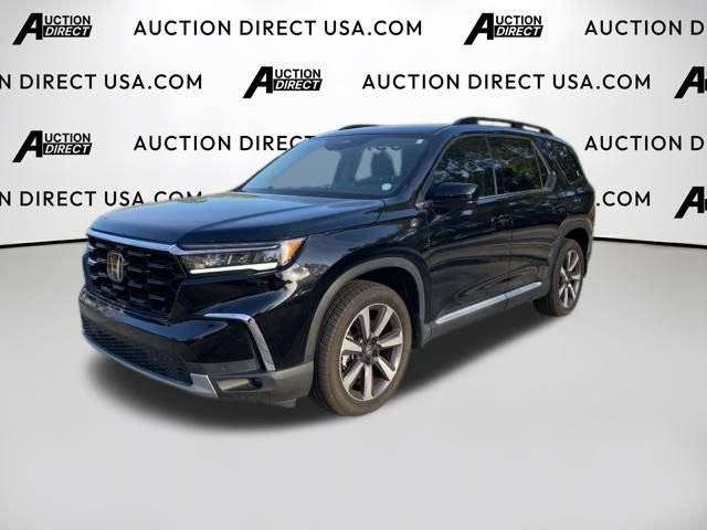 Used 2024 Honda Pilot Touring image 1