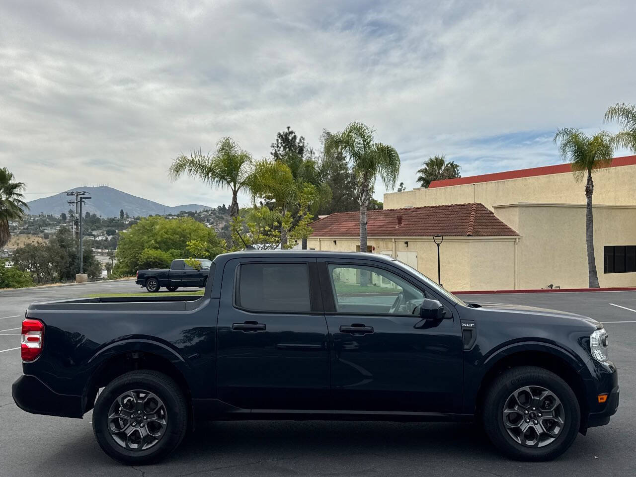 Used 2022 Ford Maverick XLT w/ XLT Luxury Package FWD image 5
