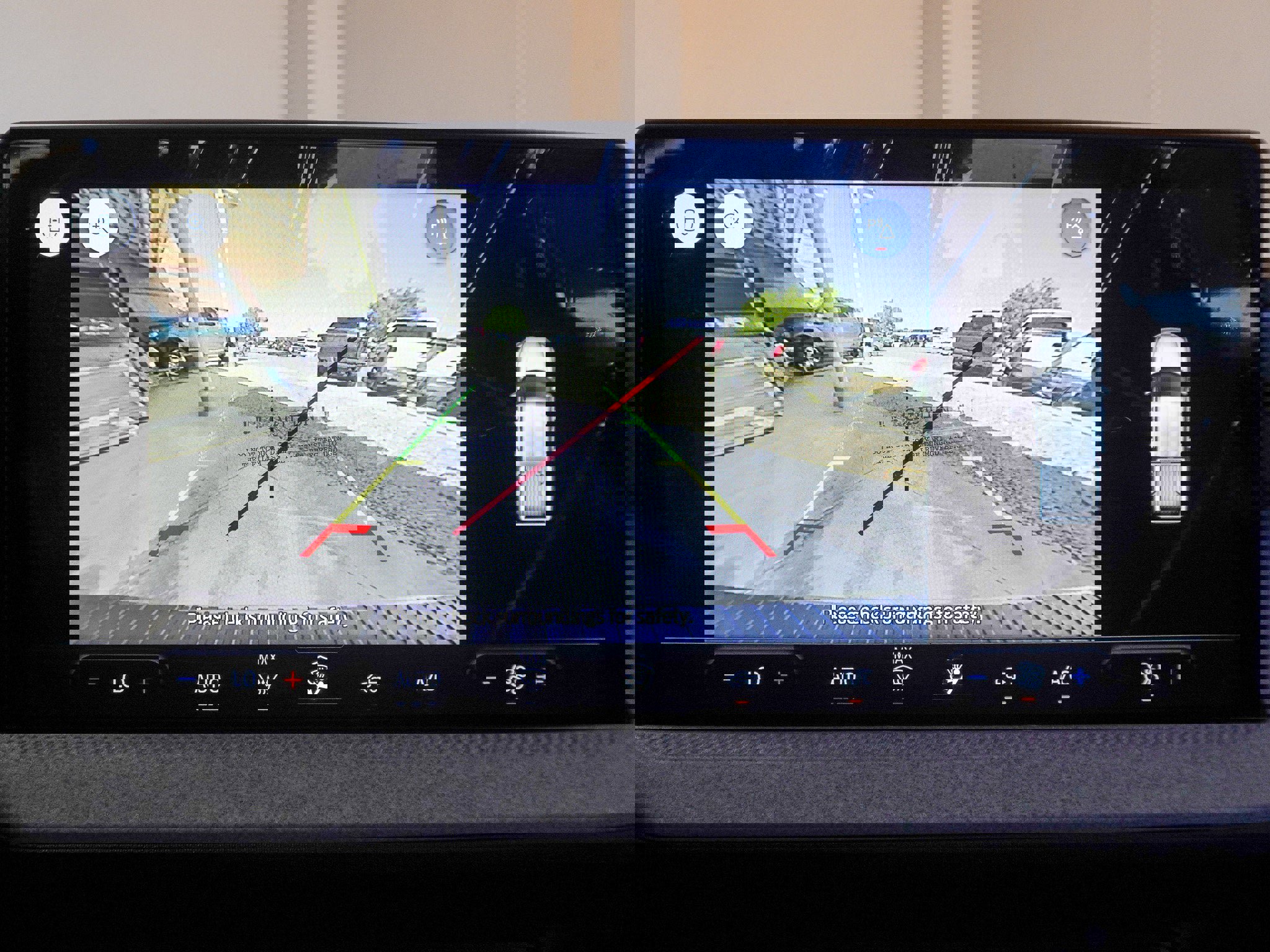 New 2025 Ford Maverick XLT w/ Equipment Group 301A image 32