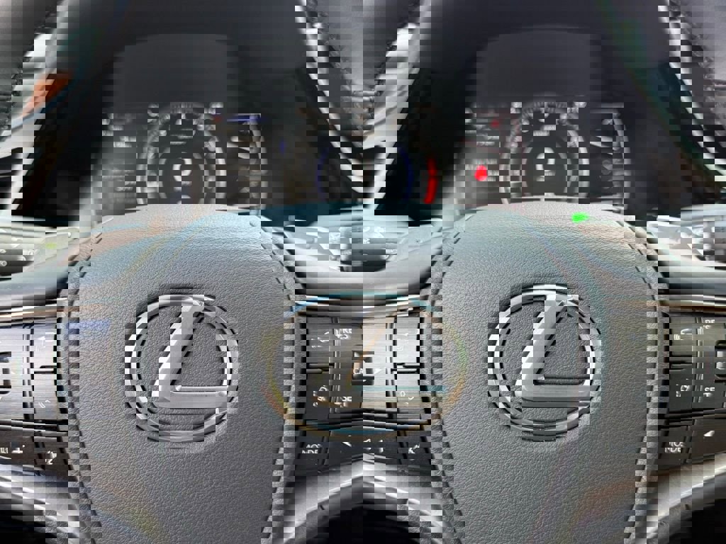 Certified 2025 Lexus ES 350 w/ Premium Package image 28