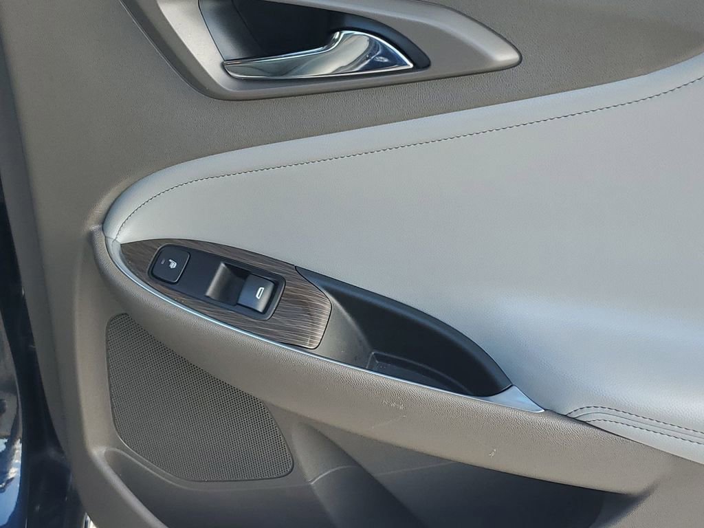 Used 2019 Chevrolet Malibu Premier w/ Sun and Wheel Package image 45