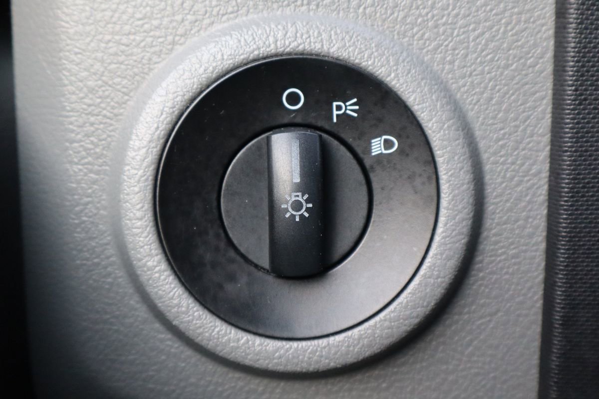 Used 2009 Ford E-350 and Econoline 350 XLT image 27