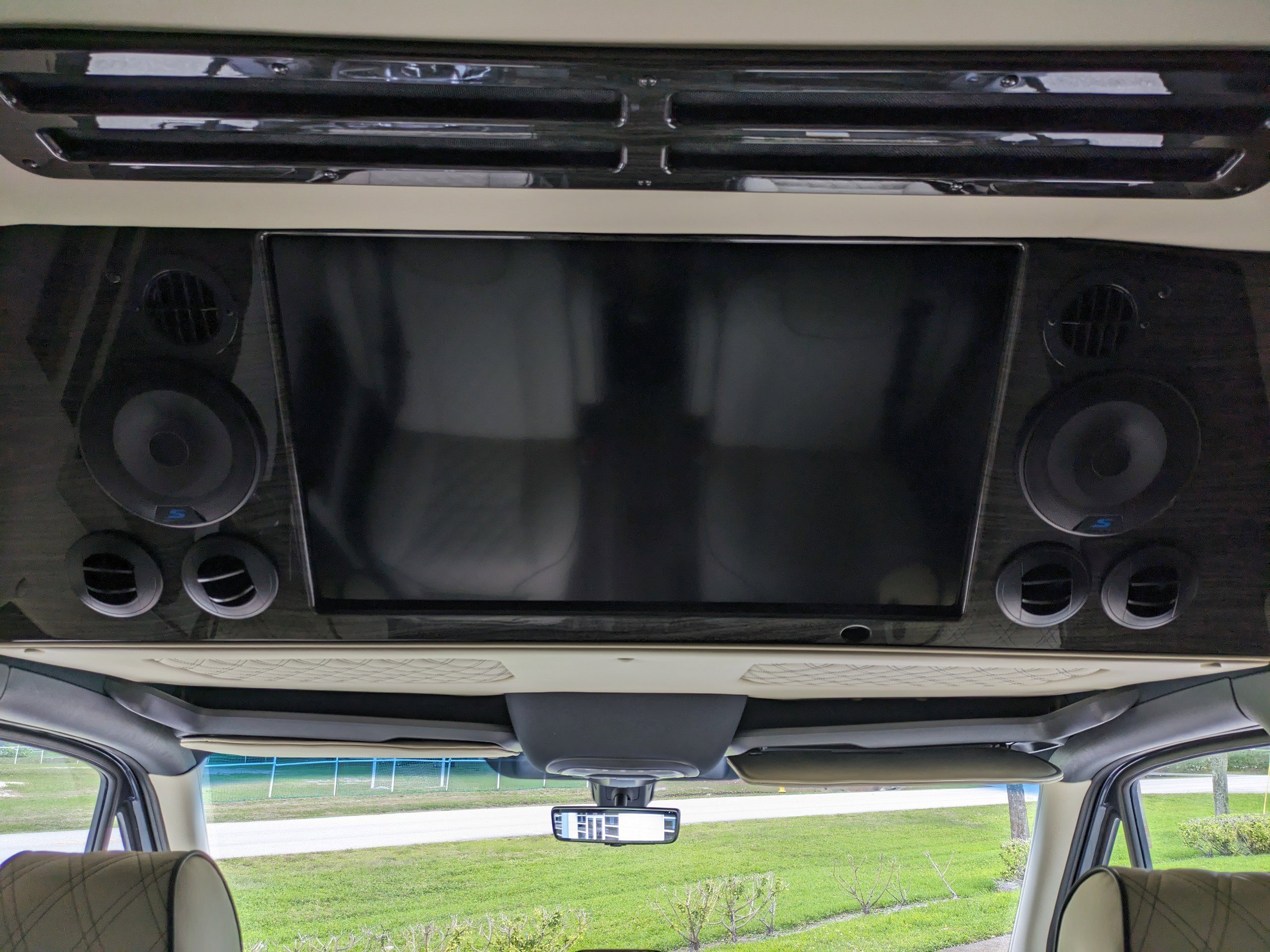 Used 2025 Mercedes-Benz Sprinter 144 Cargo image 45