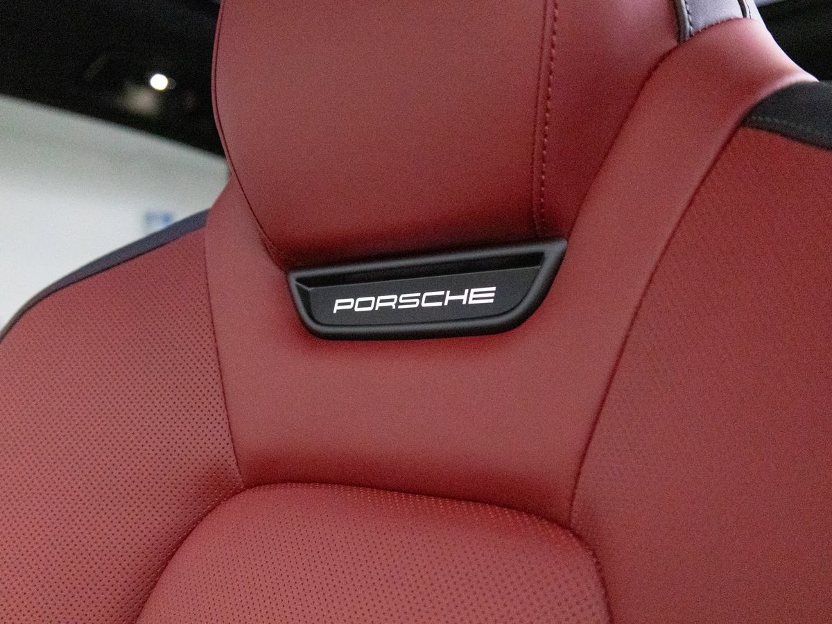 New 2026 Porsche Cayenne Turbo AWD/4WD image 34
