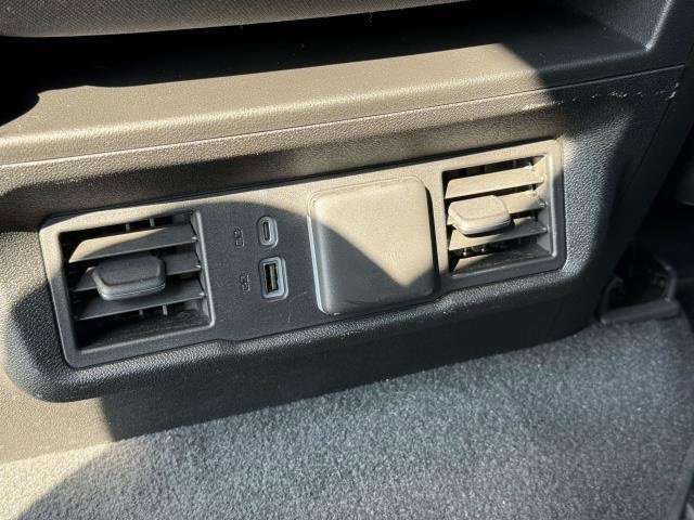 Used 2022 Chevrolet Silverado 1500 LT image 14