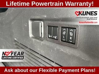 Used 2023 GMC Yukon XL Denali image 60