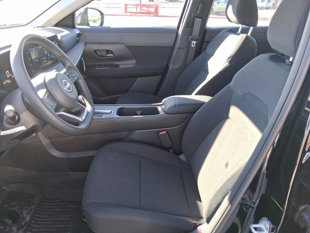 New 2026 Nissan Kicks S image 19