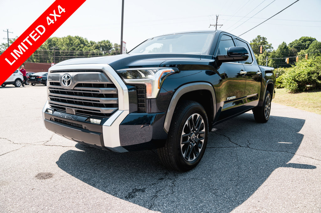 Used 2024 Toyota Tundra Limited AWD/4WD image 3