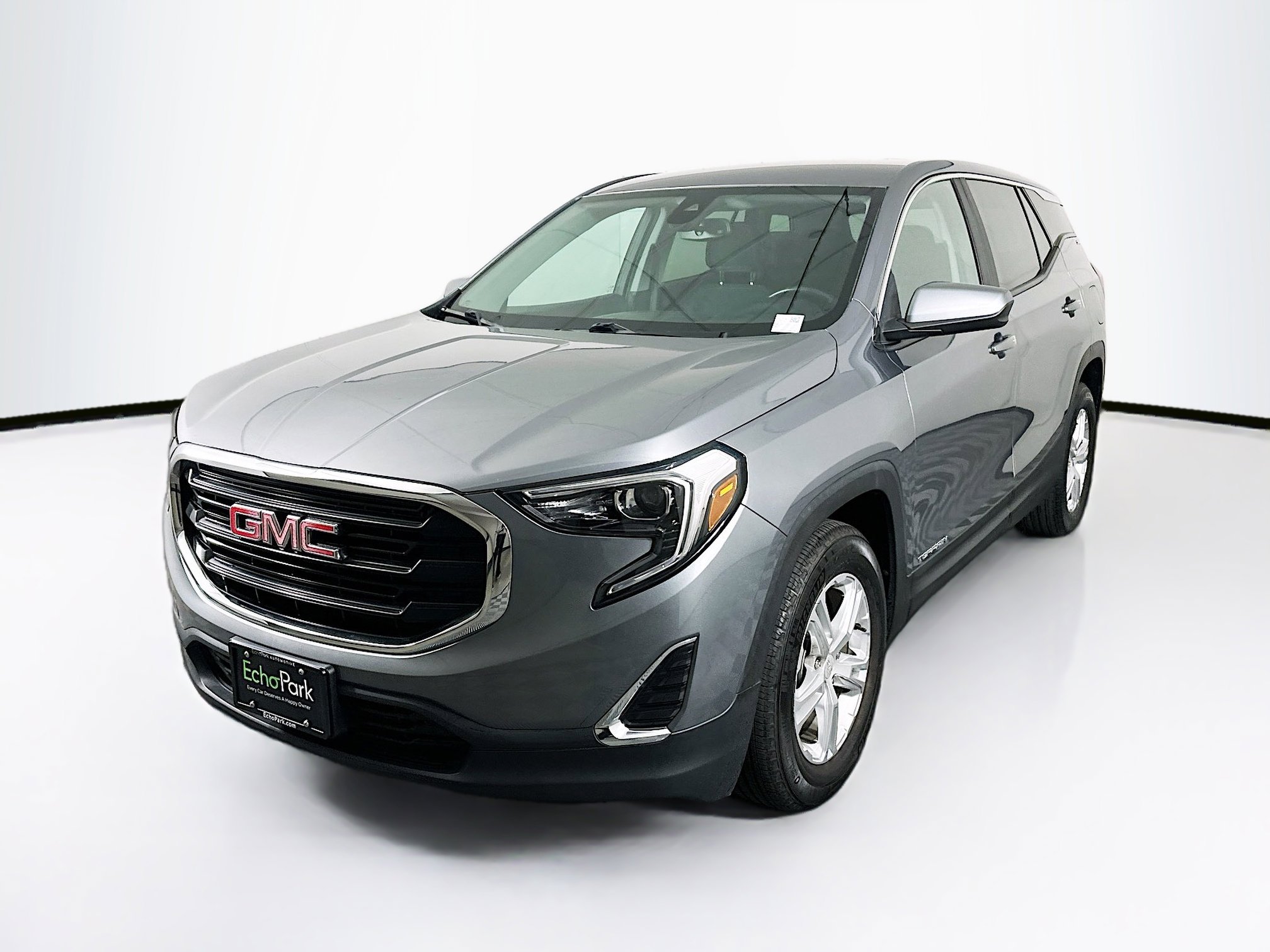 Used 2021 GMC Terrain SLE image 3