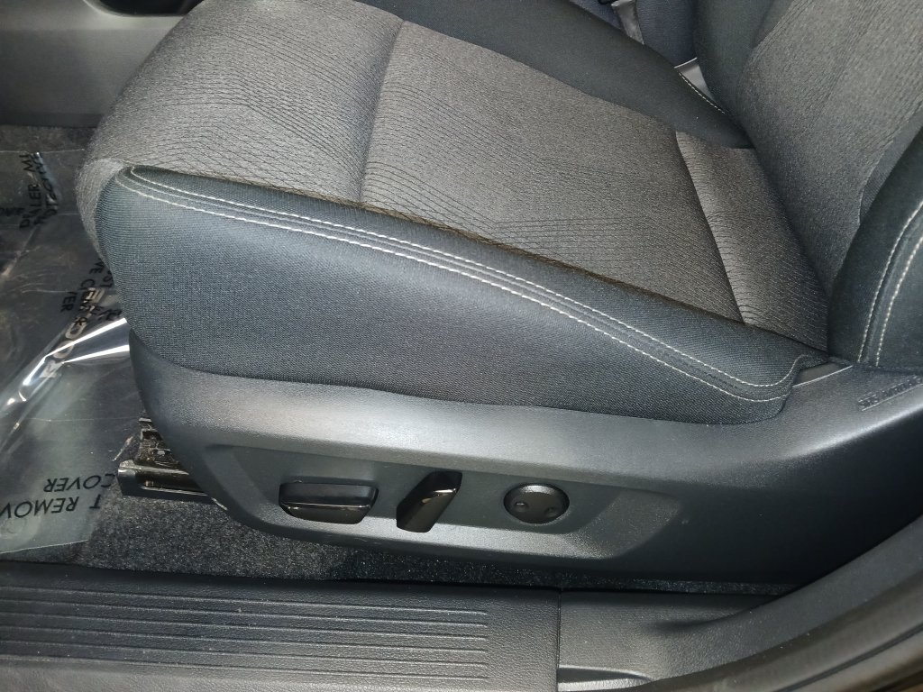 Used 2026 Nissan Rogue SV AWD/4WD image 16