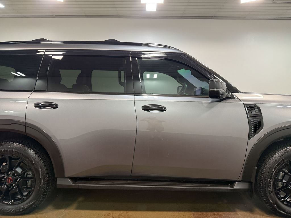 Used 2026 Nissan Armada PRO-4X AWD/4WD image 31