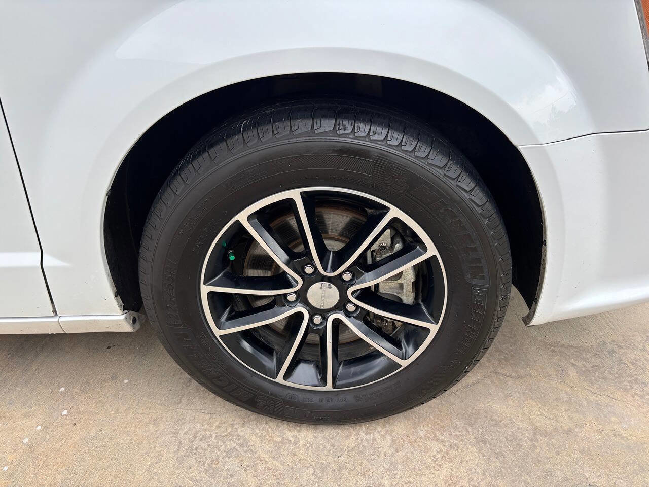 Used 2019 Dodge Grand Caravan GT FWD image 40