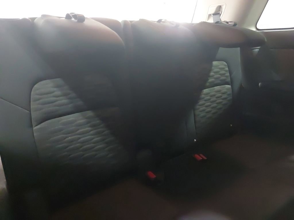 Used 2025 Nissan Pathfinder SV image 12